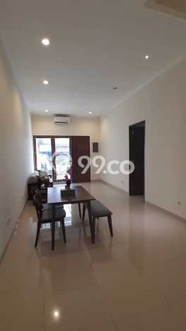 Rumah Elit Modern Siap Huni di Pondok Indah Jakarta Selatan Rumah Elit Modern Siap Huni di Pondok Indah Jakarta Selatan