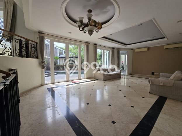 Jual Rumah Mewah Elegan Dengan View Eksklusif di Lebak Bulus, Jakarta Selatan Jual Rumah Mewah Elegan Dengan View Eksklusif di Lebak Bulus, Jakarta Selatan