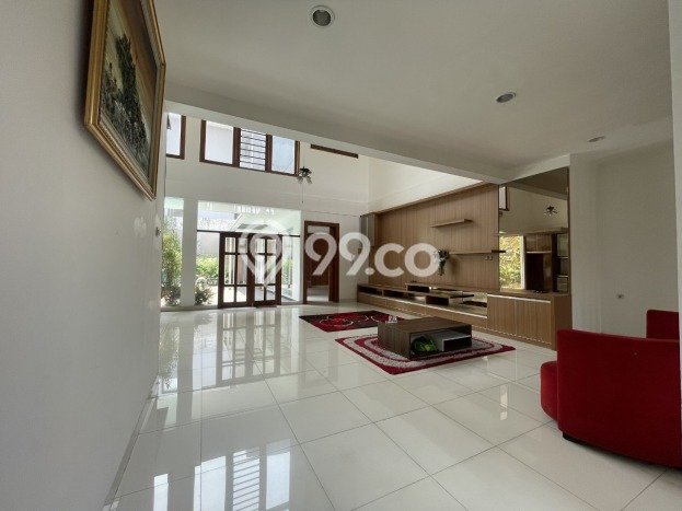 Rumah Luxury Modern Tanpa Renovasi di Pondok Indah Jakarta Selatan Rumah Luxury Modern Tanpa Renovasi di Pondok Indah Jakarta Selatan