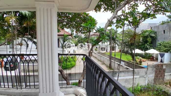 Disewakan Rumah Harga Terjangkau di Kemang Jakarta Selatan Punya 5 Kamar Tidur Disewakan Rumah Harga Terjangkau di Kemang Jakarta Selatan Punya 5 Kamar Tidur