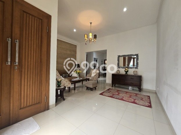 Dijual Rumah Mewah Elegan Dengan View Eksklusif di Pondok Indah, Jakarta Selatan Dijual Rumah Mewah Elegan Dengan View Eksklusif di Pondok Indah, Jakarta Selatan