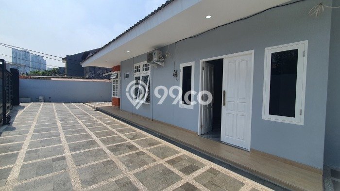 Rumah Mewah LB 400m2 Siap Huni Desain Elegan di Cipete, Jakarta Selatan Rumah Mewah LB 400m2 Siap Huni Desain Elegan di Cipete, Jakarta Selatan