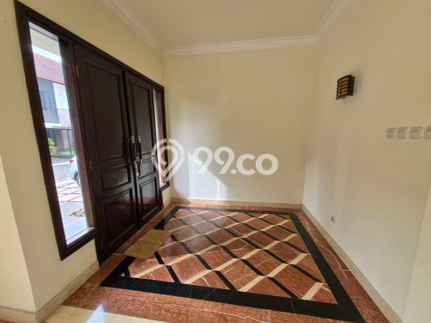 Ready to Use! Premium House LT 651m2 Desain Elegan di Lebak Bulus Ready to Use! Premium House LT 651m2 Desain Elegan di Lebak Bulus