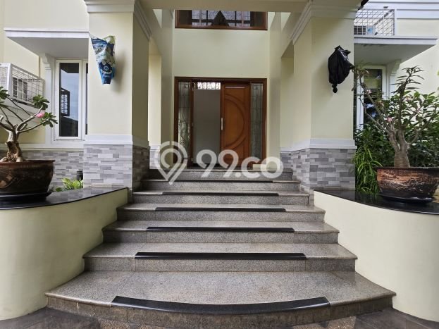 Jual Rumah Mewah Elegan Dengan View Eksklusif di Lebak Bulus, Jakarta Selatan Jual Rumah Mewah Elegan Dengan View Eksklusif di Lebak Bulus, Jakarta Selatan