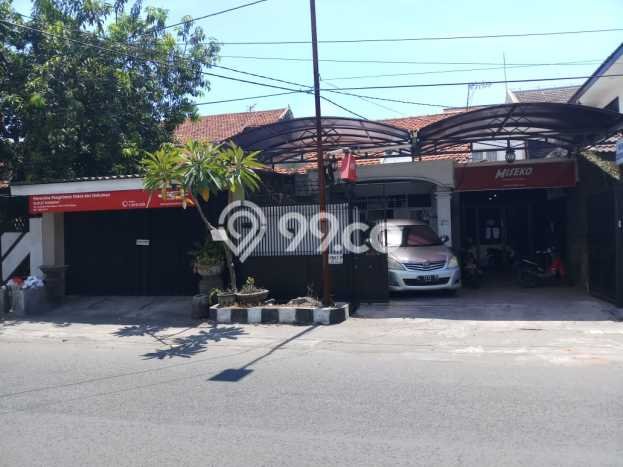 For Sale Rumah Mewah Exclusive di Rungkut, Surabaya For Sale Rumah Mewah Exclusive di Rungkut, Surabaya
