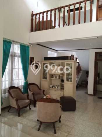 Rumah Luxury Modern Tanpa Renovasi di Panjang Jiwo Surabaya Rumah Luxury Modern Tanpa Renovasi di Panjang Jiwo Surabaya