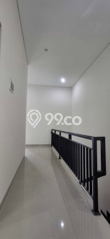 Rumah Modern Minimalis 3 KT Siap Huni di Rungkut Rumah Modern Minimalis 3 KT Siap Huni di Rungkut