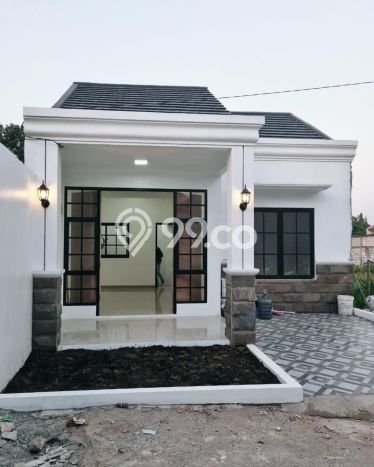 Rumah Modern Cantik 2 KT Bisa Langsung Pindah di Cilodong Rumah Modern Cantik 2 KT Bisa Langsung Pindah di Cilodong