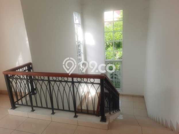 Ready to Use! Luxury House LT 349m2 Desain Elegan di Harapan Indah Ready to Use! Luxury House LT 349m2 Desain Elegan di Harapan Indah