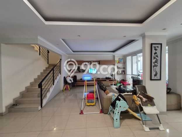 Rumah Eksklusif Siap Huni LT 300m2 di Kelapa Gading, Jakarta Utara Rumah Eksklusif Siap Huni LT 300m2 di Kelapa Gading, Jakarta Utara