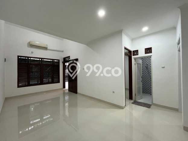 Dijual Hunian Rumah Terawat 2 Kamar di Pondok Bambu, Jakarta Timur Dijual Hunian Rumah Terawat 2 Kamar di Pondok Bambu, Jakarta Timur