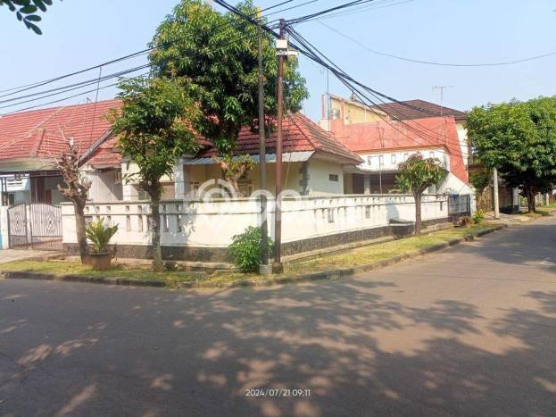 Dijual Hunian Rumah Terawat 4 Kamar di Bekasi, Bekasi Dijual Hunian Rumah Terawat 4 Kamar di Bekasi, Bekasi