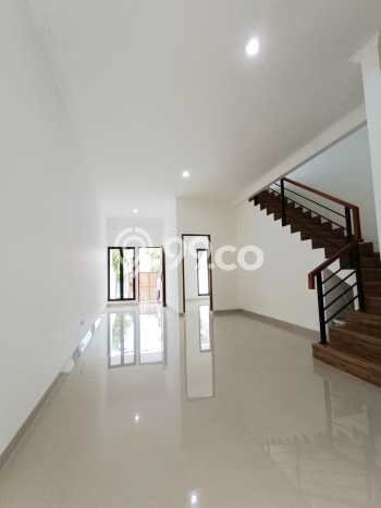 Rumah Modern 3 KT di Pondok Kelapa Jakarta Timur Unfurnished Rumah Modern 3 KT di Pondok Kelapa Jakarta Timur Unfurnished