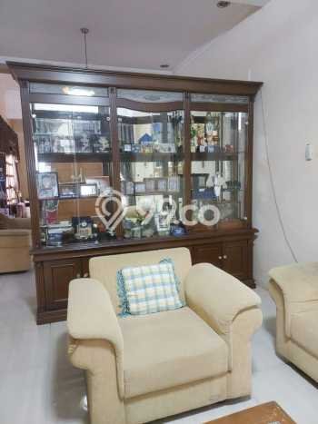 Rumah Elit Modern Tanpa Renovasi di Pondok Kelapa Jakarta Timur Rumah Elit Modern Tanpa Renovasi di Pondok Kelapa Jakarta Timur