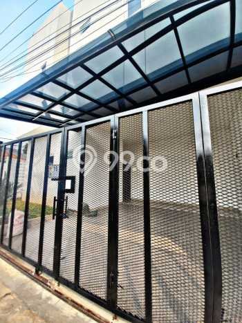 Rumah Eksklusif Dijual LT 110m2 di Tebet, Jakarta Selatan Rumah Eksklusif Dijual LT 110m2 di Tebet, Jakarta Selatan