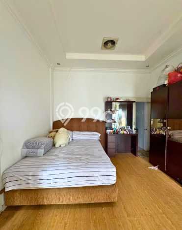 Rumah Elit Modern Tanpa Renovasi di Condet Jakarta Timur Rumah Elit Modern Tanpa Renovasi di Condet Jakarta Timur