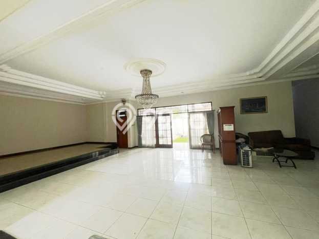 Ready to Use! Premium House LT 500m2 Desain Modern di Rawamangun Ready to Use! Premium House LT 500m2 Desain Modern di Rawamangun