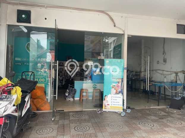 Hunian Elit LB 180m2 Siap Pakai Desain Elegan di Pondok Kelapa, Jakarta Timur Hunian Elit LB 180m2 Siap Pakai Desain Elegan di Pondok Kelapa, Jakarta Timur