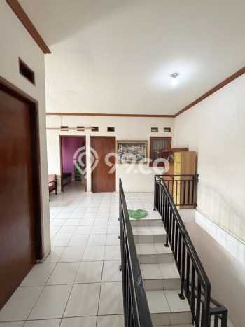 Rumah Luas Asri 4 KT Siap Pakai di Pondok Kelapa Jakarta Timur Rumah Luas Asri 4 KT Siap Pakai di Pondok Kelapa Jakarta Timur