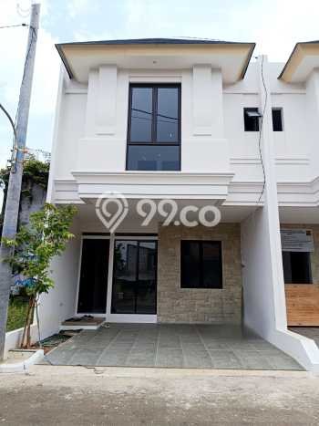 For Sale! Premium House LT 55m2 Desain Elegan di Pejaten For Sale! Premium House LT 55m2 Desain Elegan di Pejaten