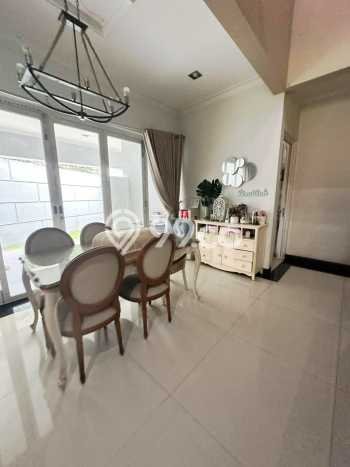 Hunian Elit LB 350m2 Siap Pakai Desain Elegan di Pondok Kelapa, Jakarta Timur Hunian Elit LB 350m2 Siap Pakai Desain Elegan di Pondok Kelapa, Jakarta Timur