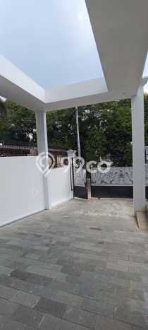 Rumah Eksklusif Dijual LT 232m2 di Duren Sawit, Jakarta Timur Rumah Eksklusif Dijual LT 232m2 di Duren Sawit, Jakarta Timur