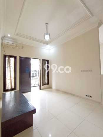 Rumah Luxury Modern Tanpa Renovasi di Rawamangun Jakarta Timur Rumah Luxury Modern Tanpa Renovasi di Rawamangun Jakarta Timur