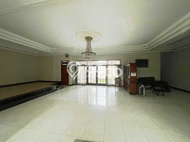 Ready to Use! Premium House LT 500m2 Desain Modern di Rawamangun Ready to Use! Premium House LT 500m2 Desain Modern di Rawamangun