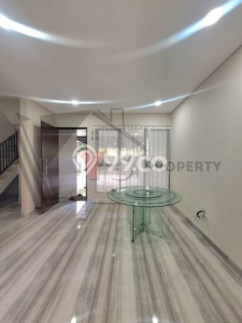 Hunian Elit LB 159m2 Siap Huni Desain Elegan di Pondok Kelapa, Jakarta Timur Hunian Elit LB 159m2 Siap Huni Desain Elegan di Pondok Kelapa, Jakarta Timur