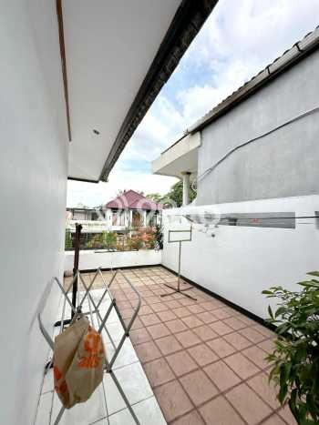 Ready to Use! Luxury House LT 260m2 Desain Elegan di Cibubur Ready to Use! Luxury House LT 260m2 Desain Elegan di Cibubur