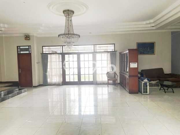 Ready to Use! Premium House LT 500m2 Desain Modern di Rawamangun Ready to Use! Premium House LT 500m2 Desain Modern di Rawamangun