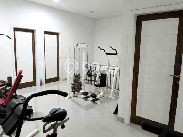 Dijual Rumah Mewah Elegan Dengan View Eksklusif di Pondok Kelapa, Jakarta Timur Dijual Rumah Mewah Elegan Dengan View Eksklusif di Pondok Kelapa, Jakarta Timur