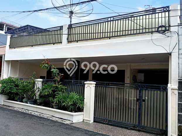 Rumah Luxury Modern Tanpa Renovasi di Rawamangun Jakarta Timur Rumah Luxury Modern Tanpa Renovasi di Rawamangun Jakarta Timur