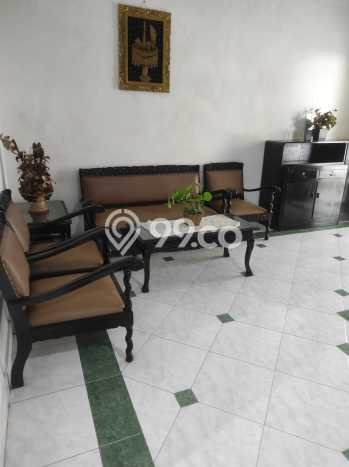 Rumah Luxury Modern Tanpa Renovasi di Rawamangun Jakarta Timur Rumah Luxury Modern Tanpa Renovasi di Rawamangun Jakarta Timur