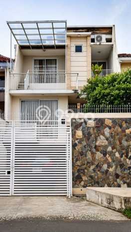 Dijual Rumah Mewah Elegan Dengan View Eksklusif di Pondok Kelapa, Jakarta Timur Dijual Rumah Mewah Elegan Dengan View Eksklusif di Pondok Kelapa, Jakarta Timur