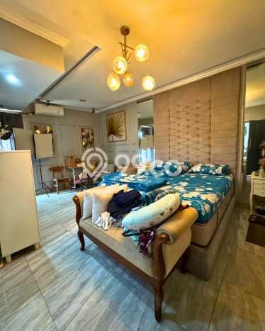 Rumah Elit Modern Tanpa Renovasi di Condet Jakarta Timur Rumah Elit Modern Tanpa Renovasi di Condet Jakarta Timur