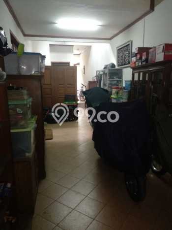 Hunian Mewah LB 450m2 Siap Huni Desain Elegan di Pondok Kelapa, Jakarta Timur Hunian Mewah LB 450m2 Siap Huni Desain Elegan di Pondok Kelapa, Jakarta Timur