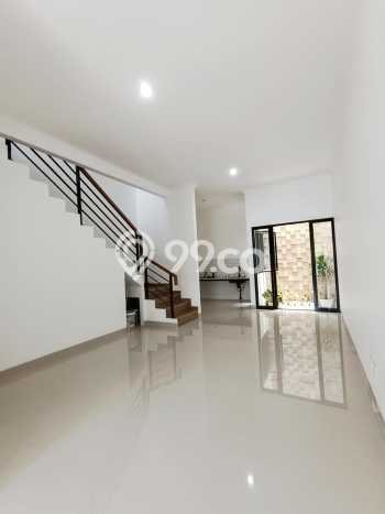 Rumah Modern 3 KT di Pondok Kelapa Jakarta Timur Unfurnished Rumah Modern 3 KT di Pondok Kelapa Jakarta Timur Unfurnished