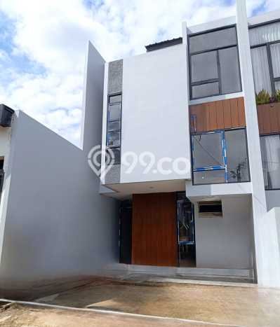 Dijual Rumah Premium dengan Fasilitas Sekitar Lengkap di Duren Sawit, Jakarta Timur Dijual Rumah Premium dengan Fasilitas Sekitar Lengkap di Duren Sawit, Jakarta Timur