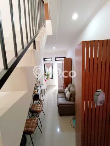 Rumah Mewah LB 190m2 Siap Pakai Desain Elegan di Rawamangun, Jakarta Timur Rumah Mewah LB 190m2 Siap Pakai Desain Elegan di Rawamangun, Jakarta Timur