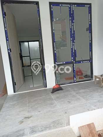 Rumah Luas Asri 3 KT Siap Pakai di Pondok Bambu Jakarta Timur Rumah Luas Asri 3 KT Siap Pakai di Pondok Bambu Jakarta Timur