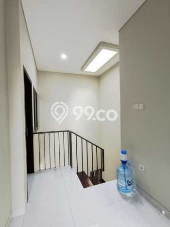 For Sale! Premium House LT 55m2 Desain Elegan di Pejaten For Sale! Premium House LT 55m2 Desain Elegan di Pejaten