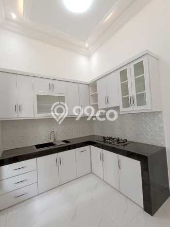 Rumah Elit Modern Siap Huni di Pondok Bambu Jakarta Timur Rumah Elit Modern Siap Huni di Pondok Bambu Jakarta Timur