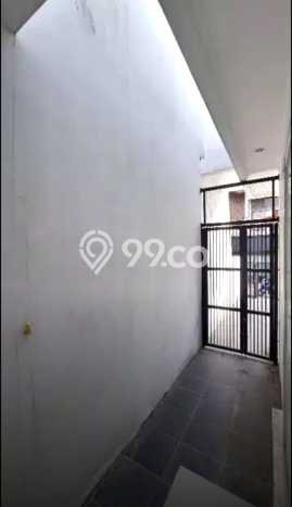 Dijual Rumah Eksklusif 4 KT di Jatiwaringin, Bekasi Dijual Rumah Eksklusif 4 KT di Jatiwaringin, Bekasi