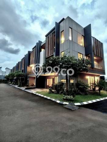 Siap Huni Rumah Mewah 3 Kamar di Pancoran Dekat ke Mana Saja Siap Huni Rumah Mewah 3 Kamar di Pancoran Dekat ke Mana Saja