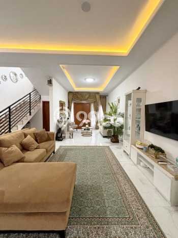 Rumah Elit Modern Tanpa Renovasi di Condet Jakarta Timur Rumah Elit Modern Tanpa Renovasi di Condet Jakarta Timur
