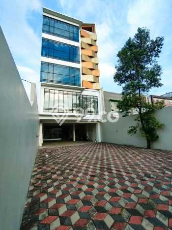 Unit Kantor Dijual di Jakarta Timur LT 285m2 & LB 2484m2 Unit Kantor Dijual di Jakarta Timur LT 285m2 & LB 2484m2