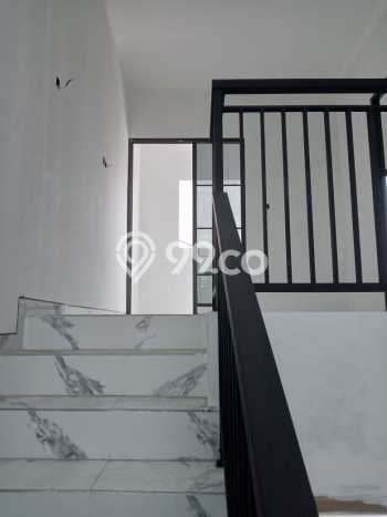 For Sale Rumah 3 Kamar Lokasi Ideal Nyaman dan Strategis di Cipayung For Sale Rumah 3 Kamar Lokasi Ideal Nyaman dan Strategis di Cipayung