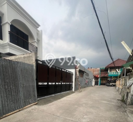 Rumah Luas Asri 4 KT Siap Huni di Jatiwaringin Bekasi Rumah Luas Asri 4 KT Siap Huni di Jatiwaringin Bekasi