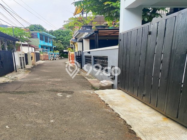 For Sale Hunian Rumah Terawat 4 KT di Pondok Kelapa, Jakarta Timur For Sale Hunian Rumah Terawat 4 KT di Pondok Kelapa, Jakarta Timur
